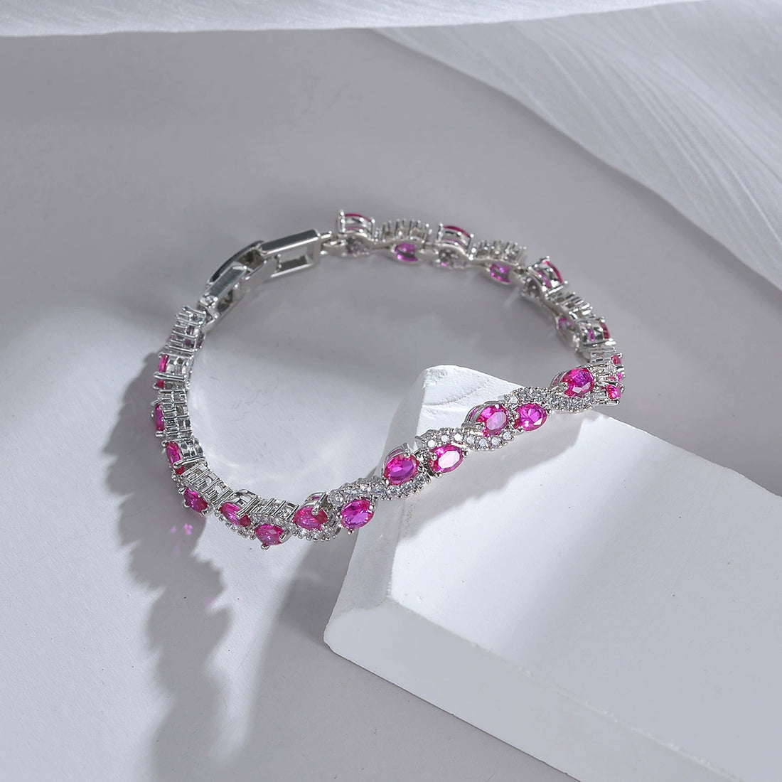 Rosavelline d’Amour Bileklik